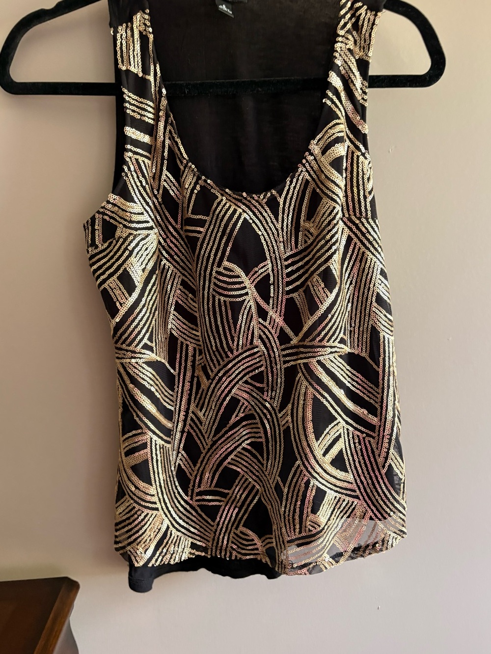 A Byer Sequin Top Black and Gold size small